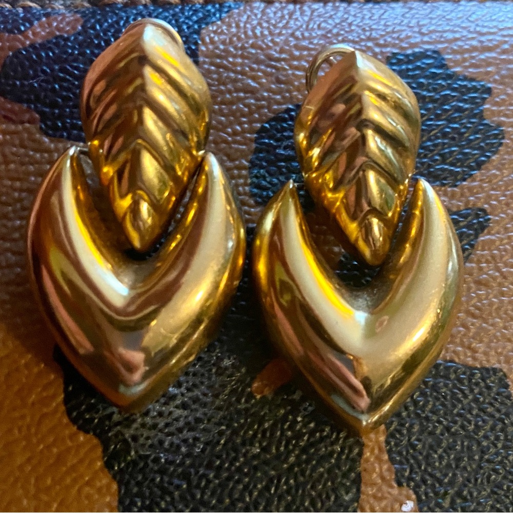 18kt Yellow Gold Drop Earrings